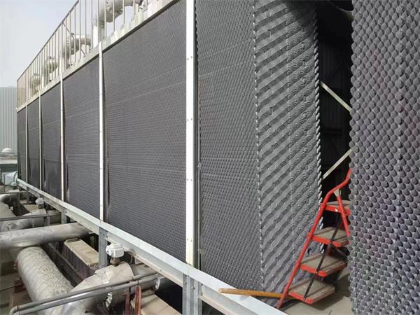 冷卻塔填料清洗和維護方法