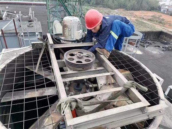 冷卻塔電機過熱的原因,冷卻塔電機發燙解決方法